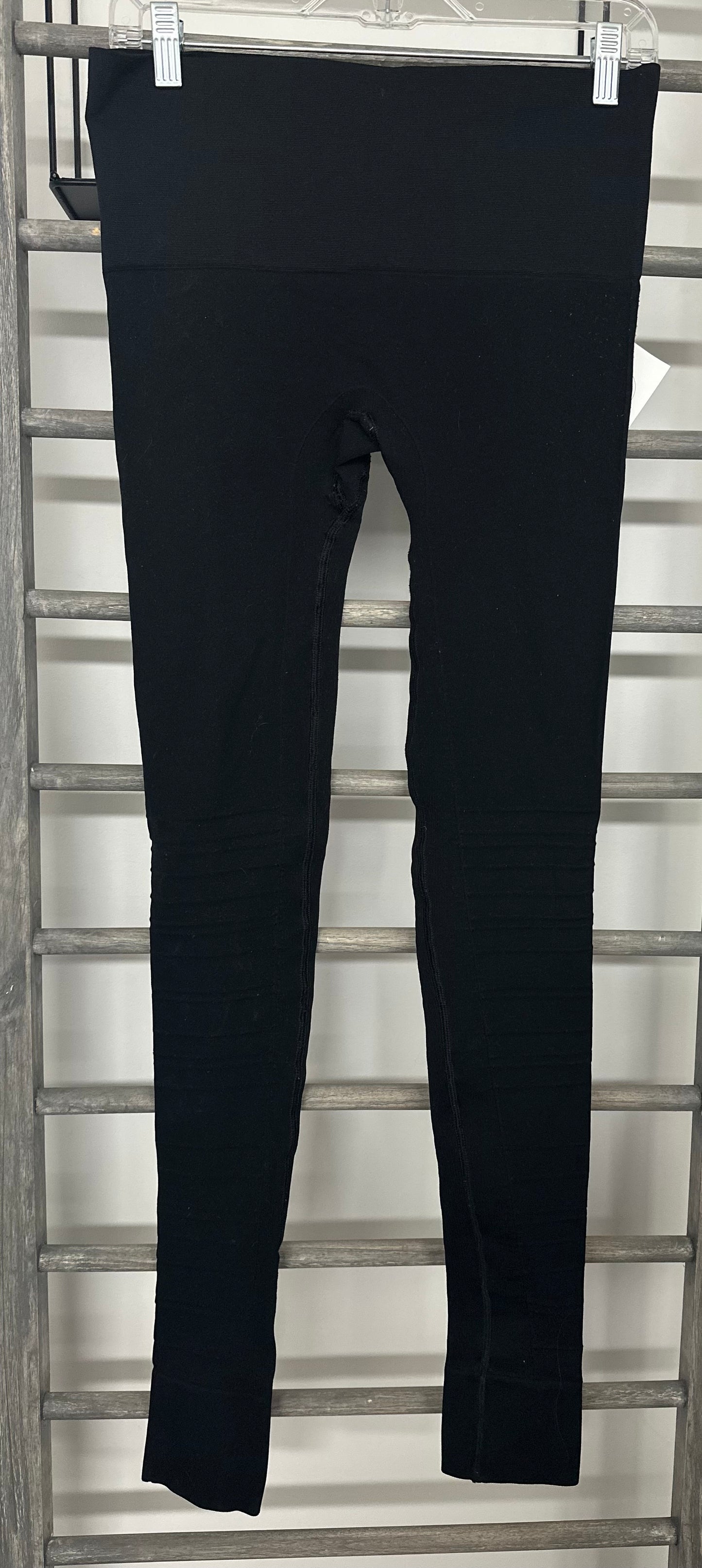 Blanqi Support Hipster cuff Contour Legging In Size small