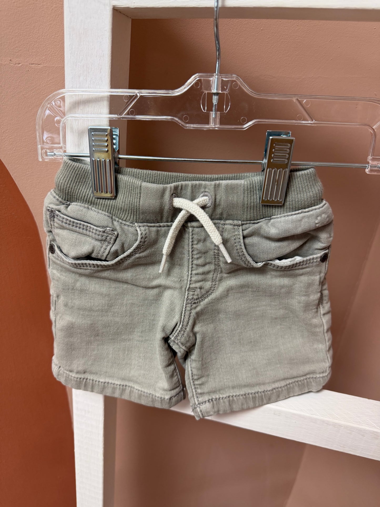 Noppies Shorts - Size 4/6 Months