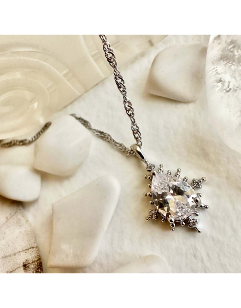 Pika & Bear Cindel Teardrop Necklace