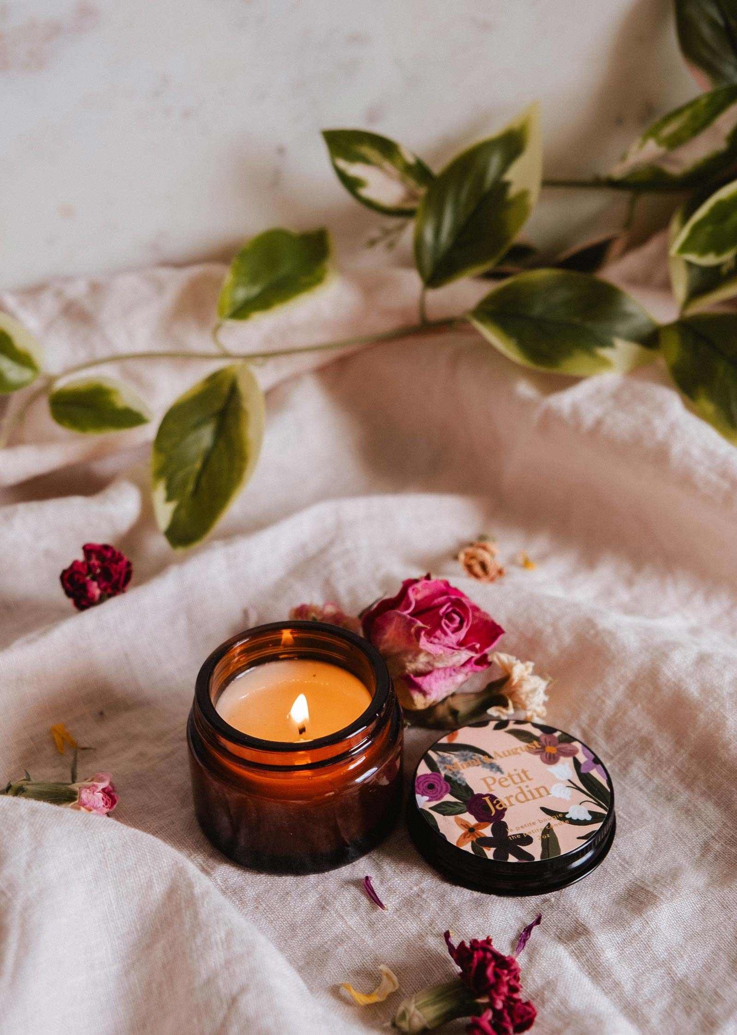 Mimi & August - Petit Jardin – 2 oz Soy Candle: 2 oz