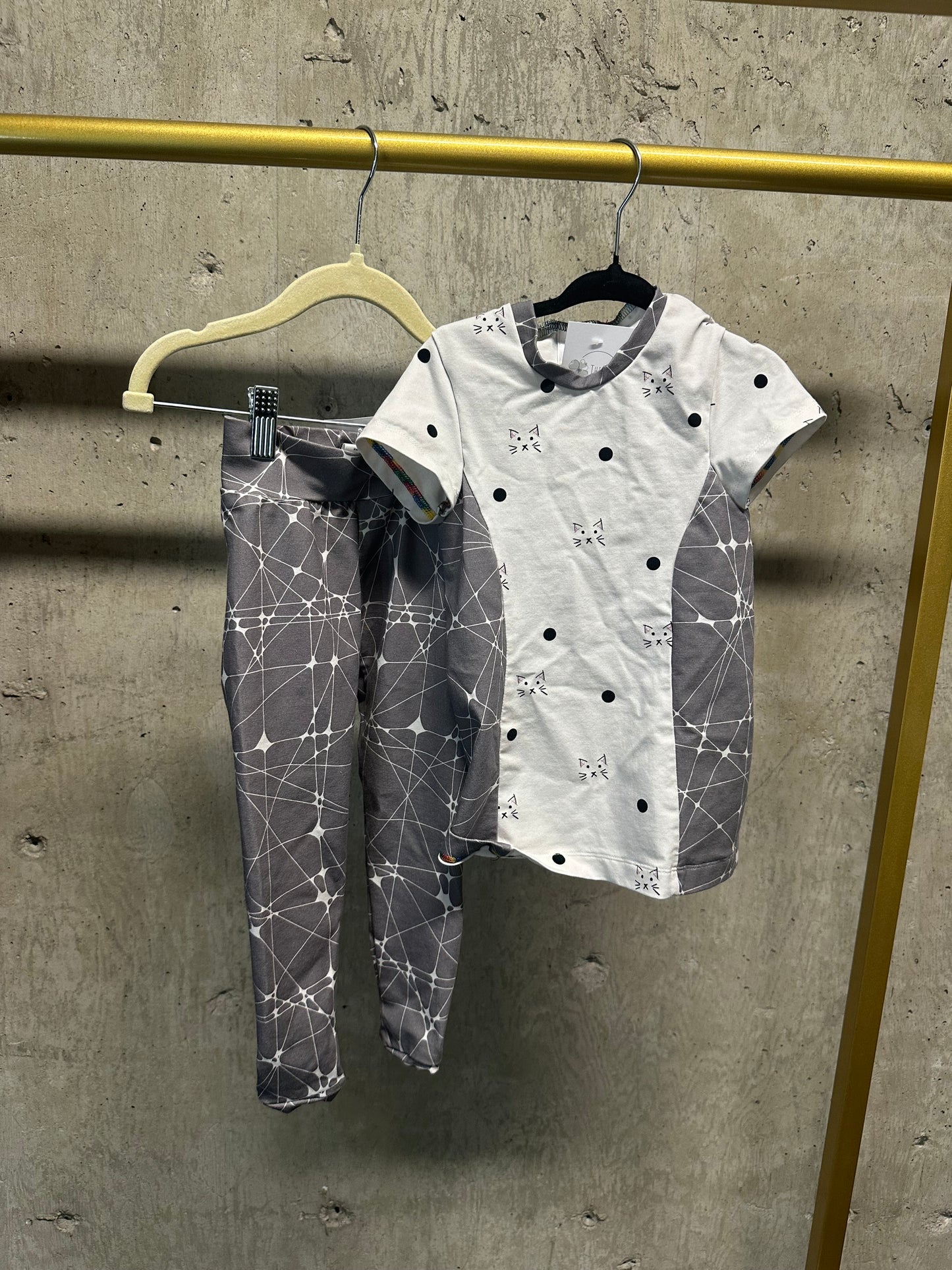 2pc Cat Outfit Sz 3T