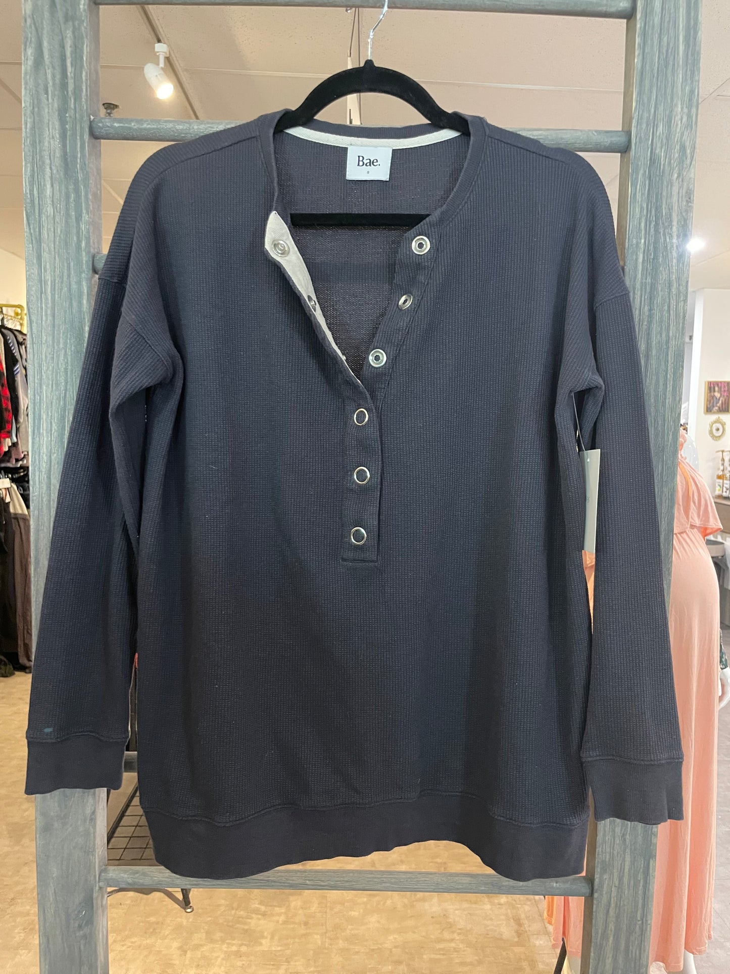 Bae Maternity/Nursing Waffle Henley Sz S