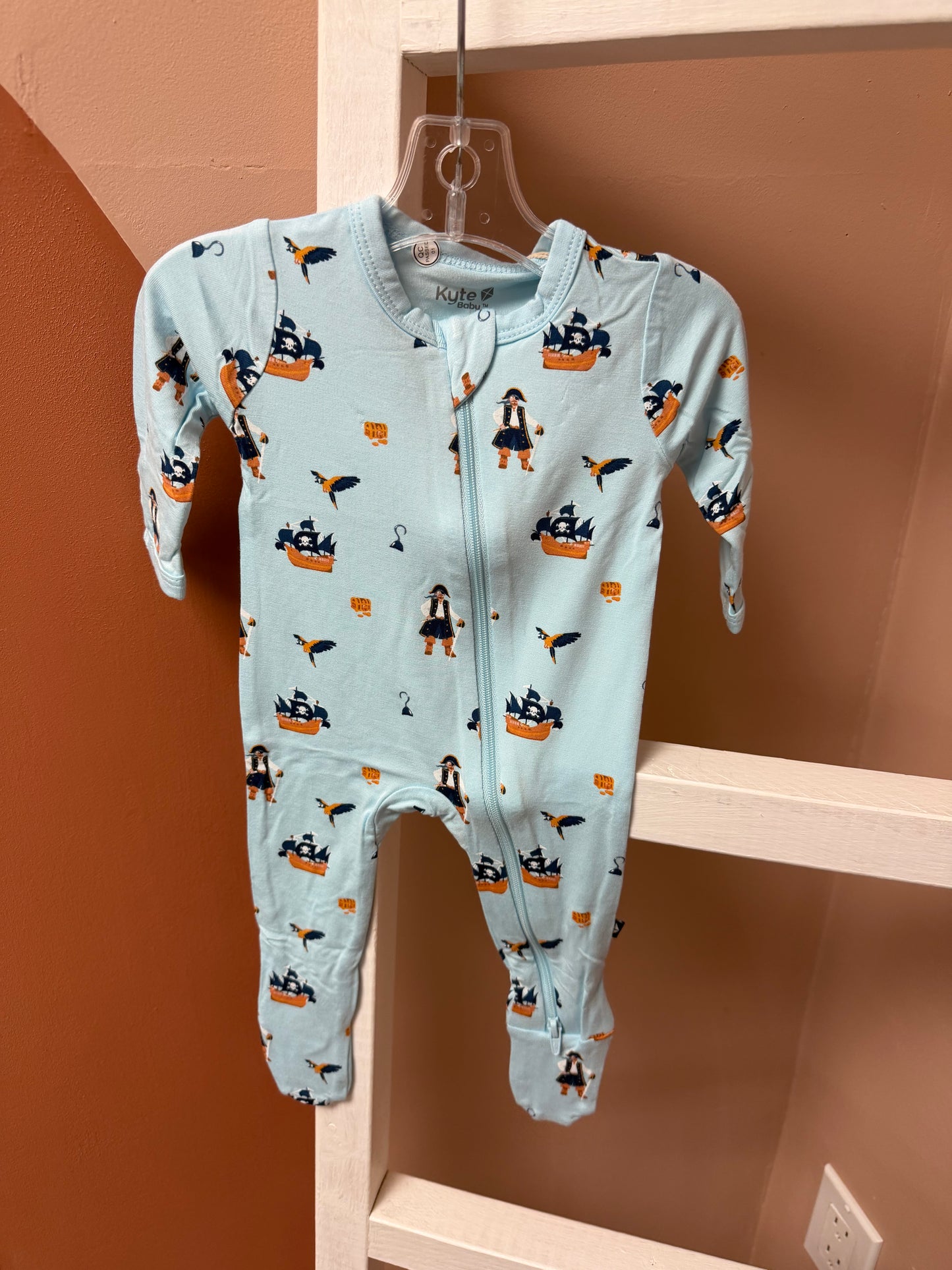 Kyte Baby Pirate Sleeper NWT - Size NB