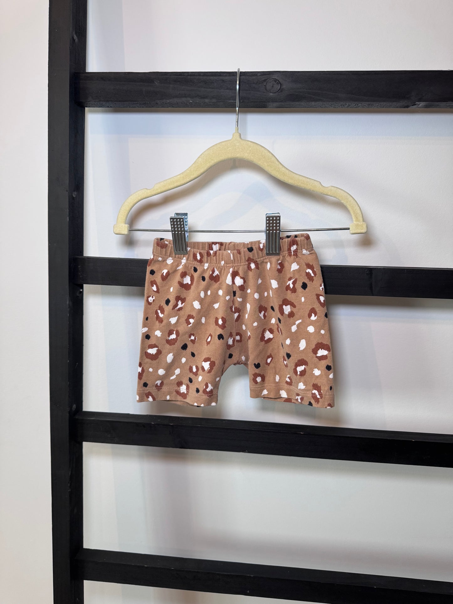 Jax + Lennon Leopard Shorts - 2/3T