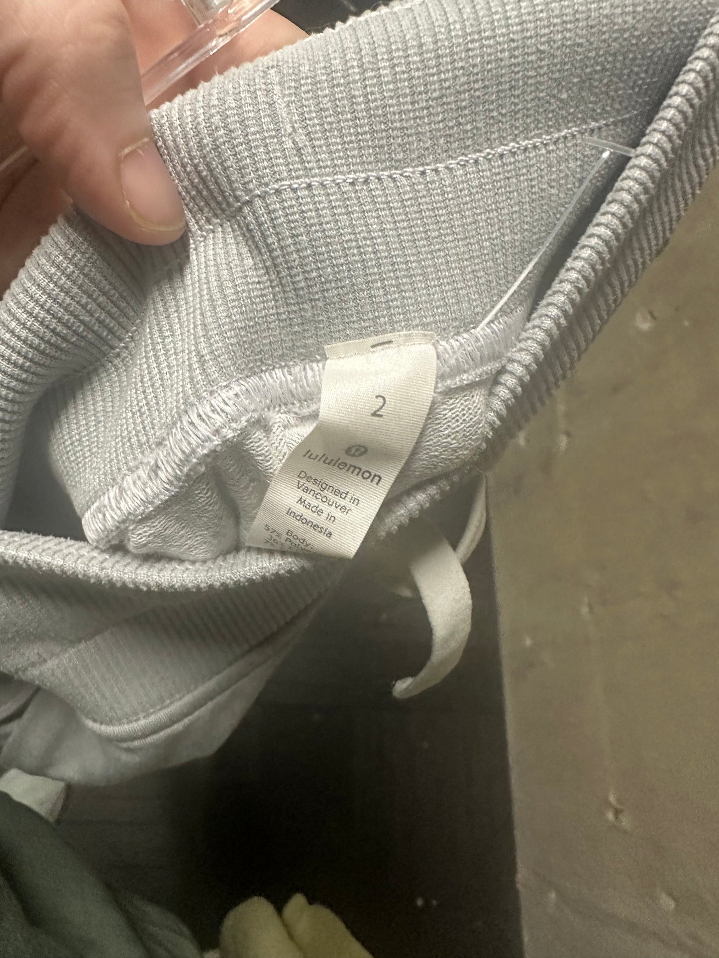 Lululemon Metro Miles Jogger Sz 2
