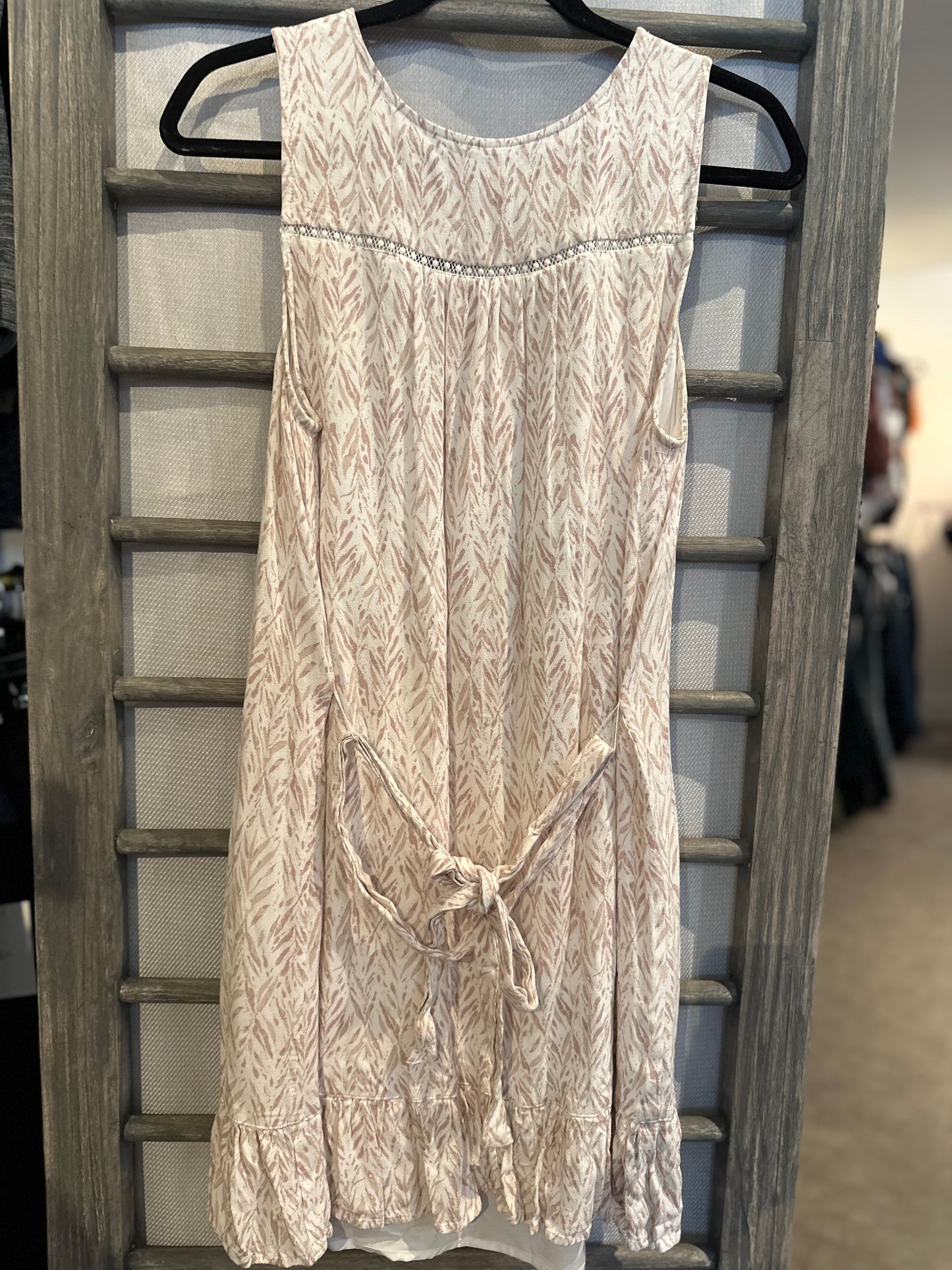 Gentle Fawn Pixel Ruffle Dress size medium