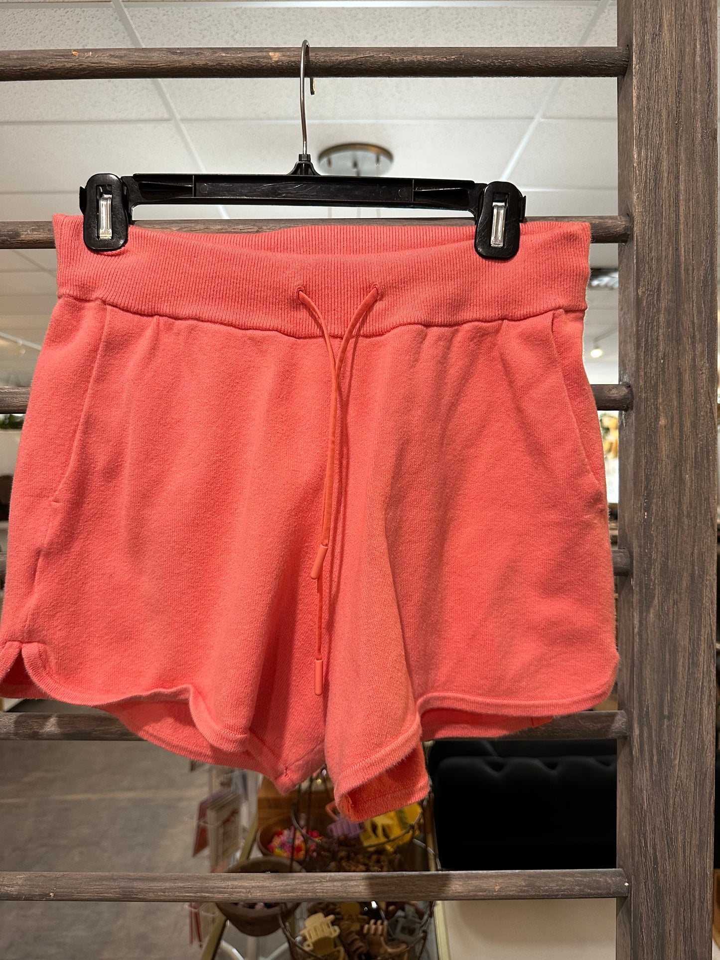 Lululemon Cotton Cashmere Knit High-Rise Shorts 4" Size 6