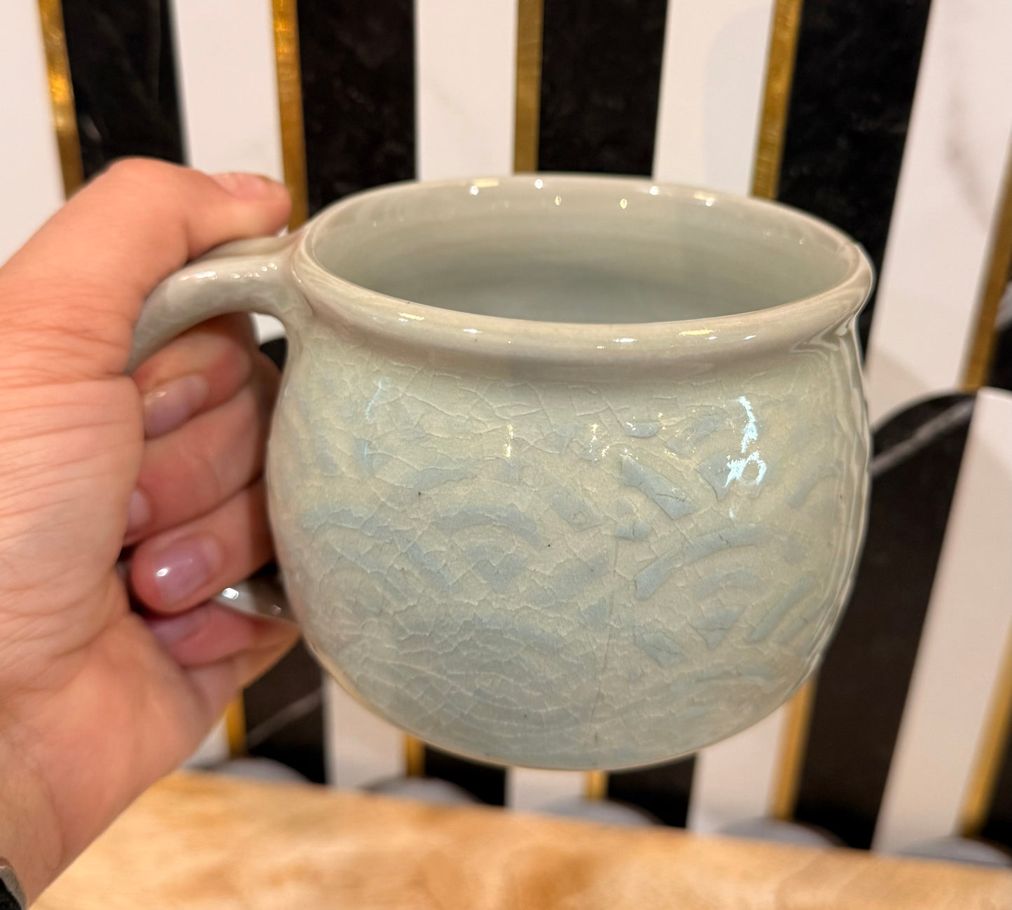Pottery mug lovely blue pattern