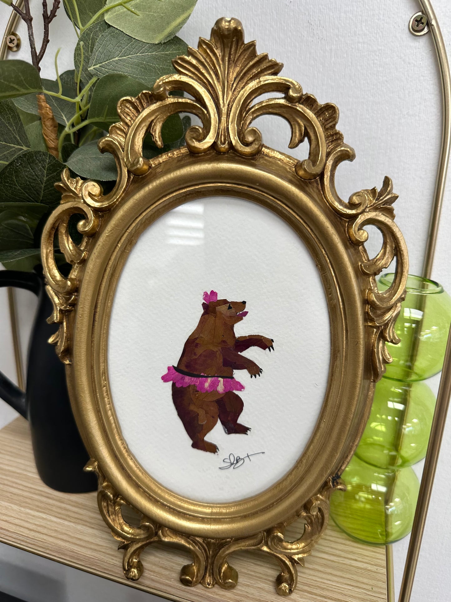 Floral Garden Art - Dancing Bear