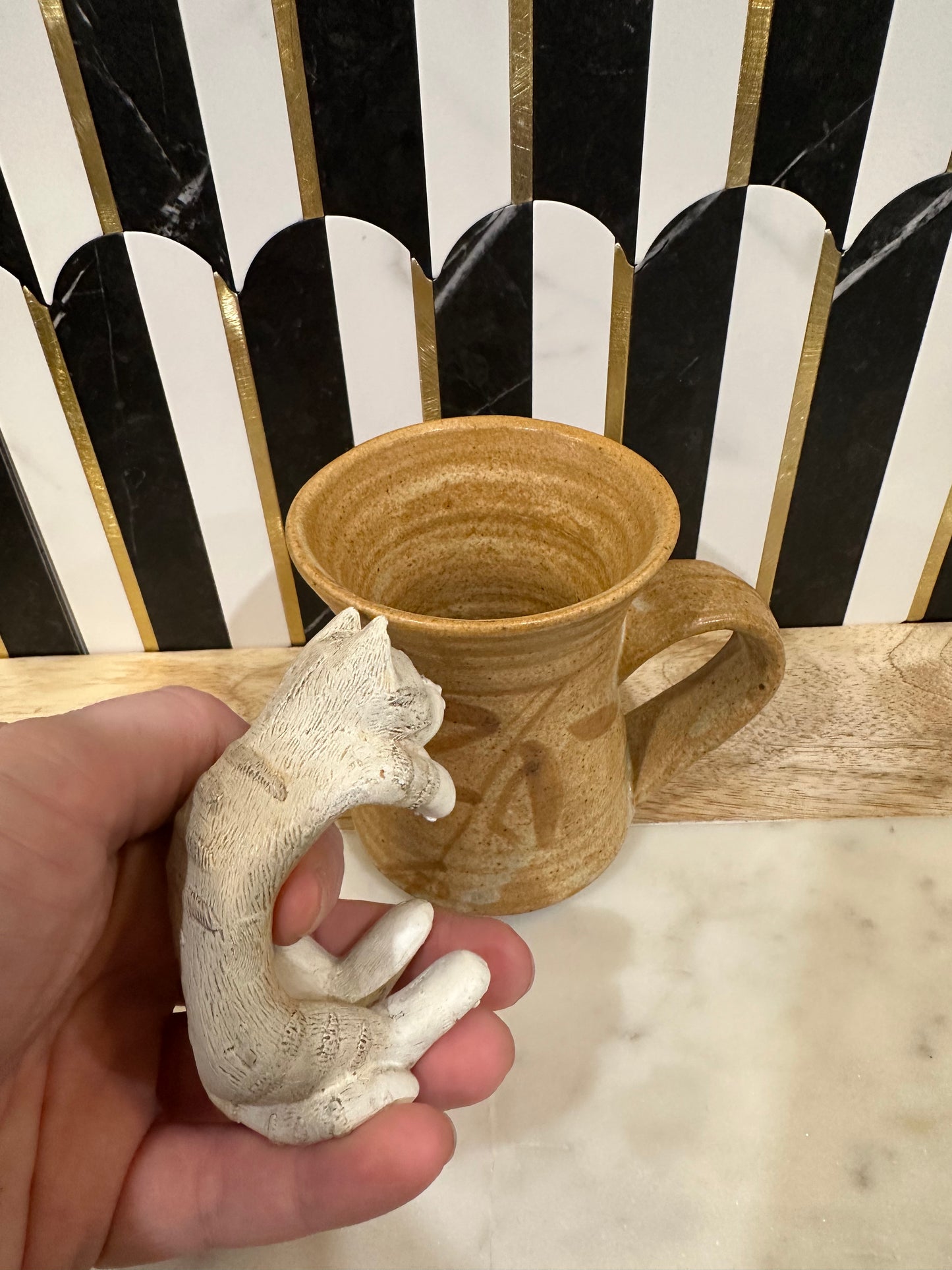 Pottery Mug with Removable Cat
