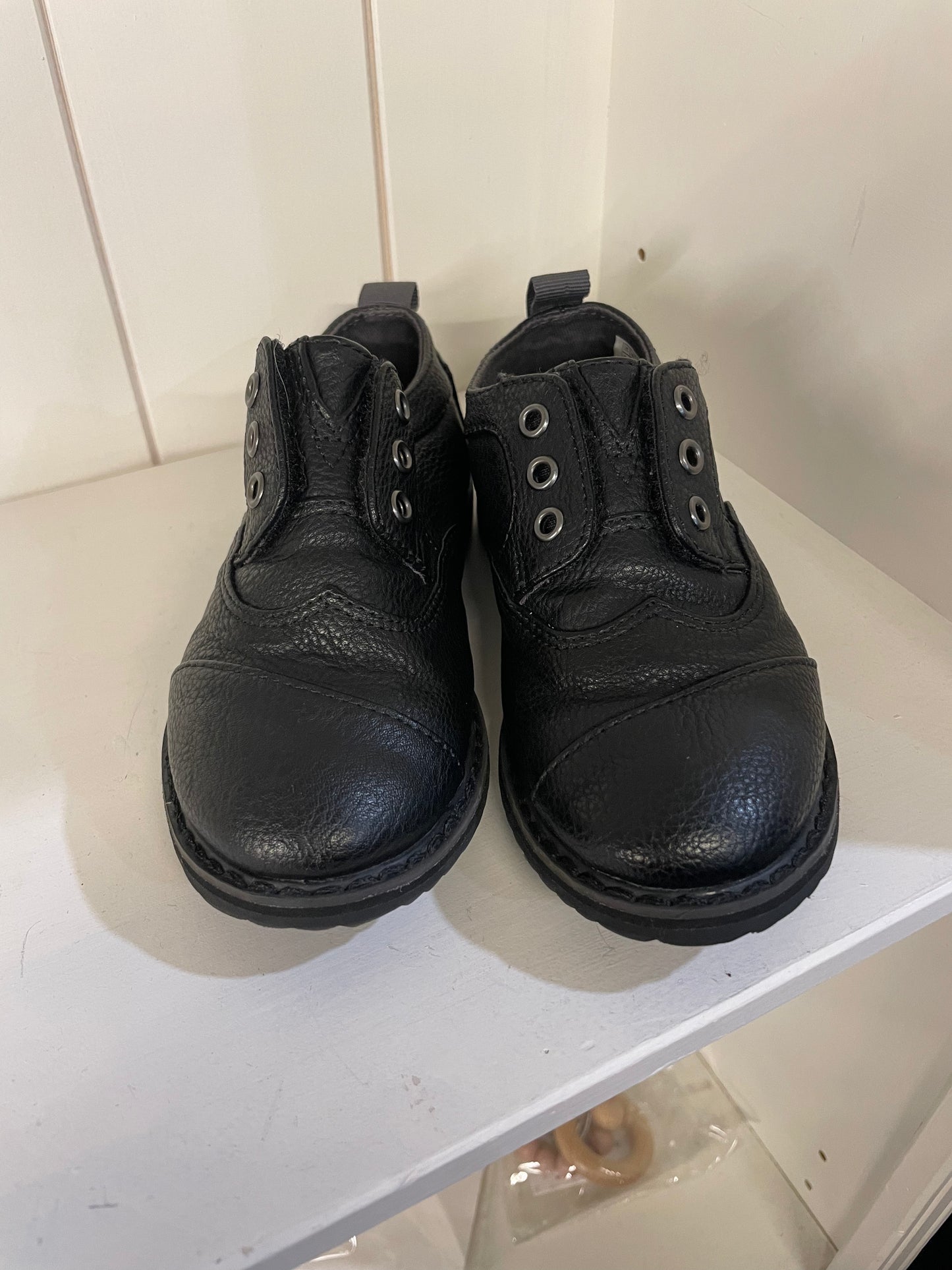 Toms Brogue Toddler Shoes Sz 9