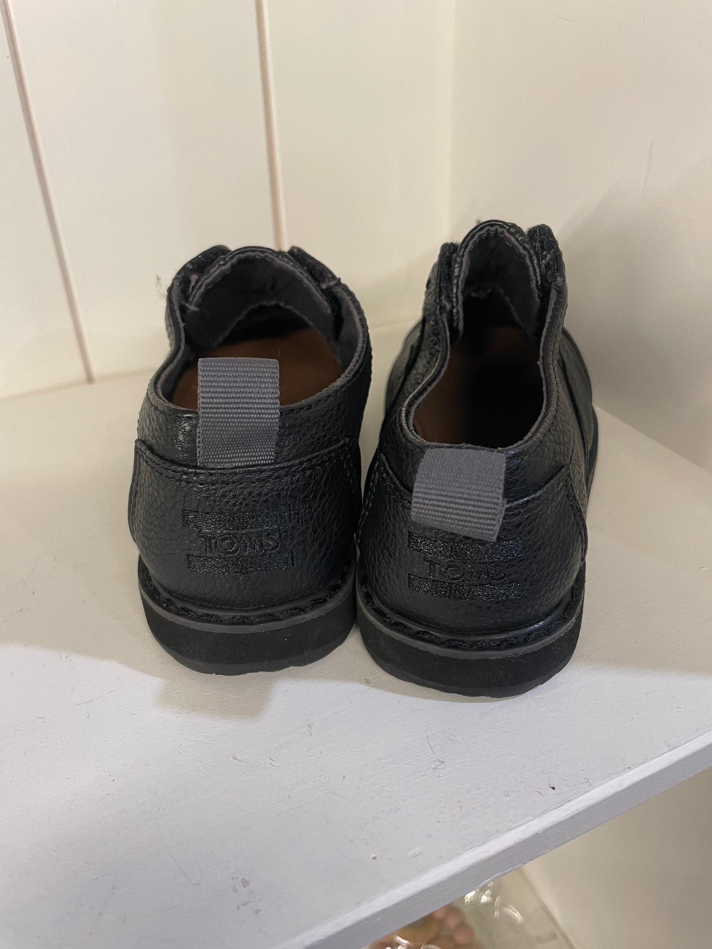 Toms Brogue Toddler Shoes Sz 9
