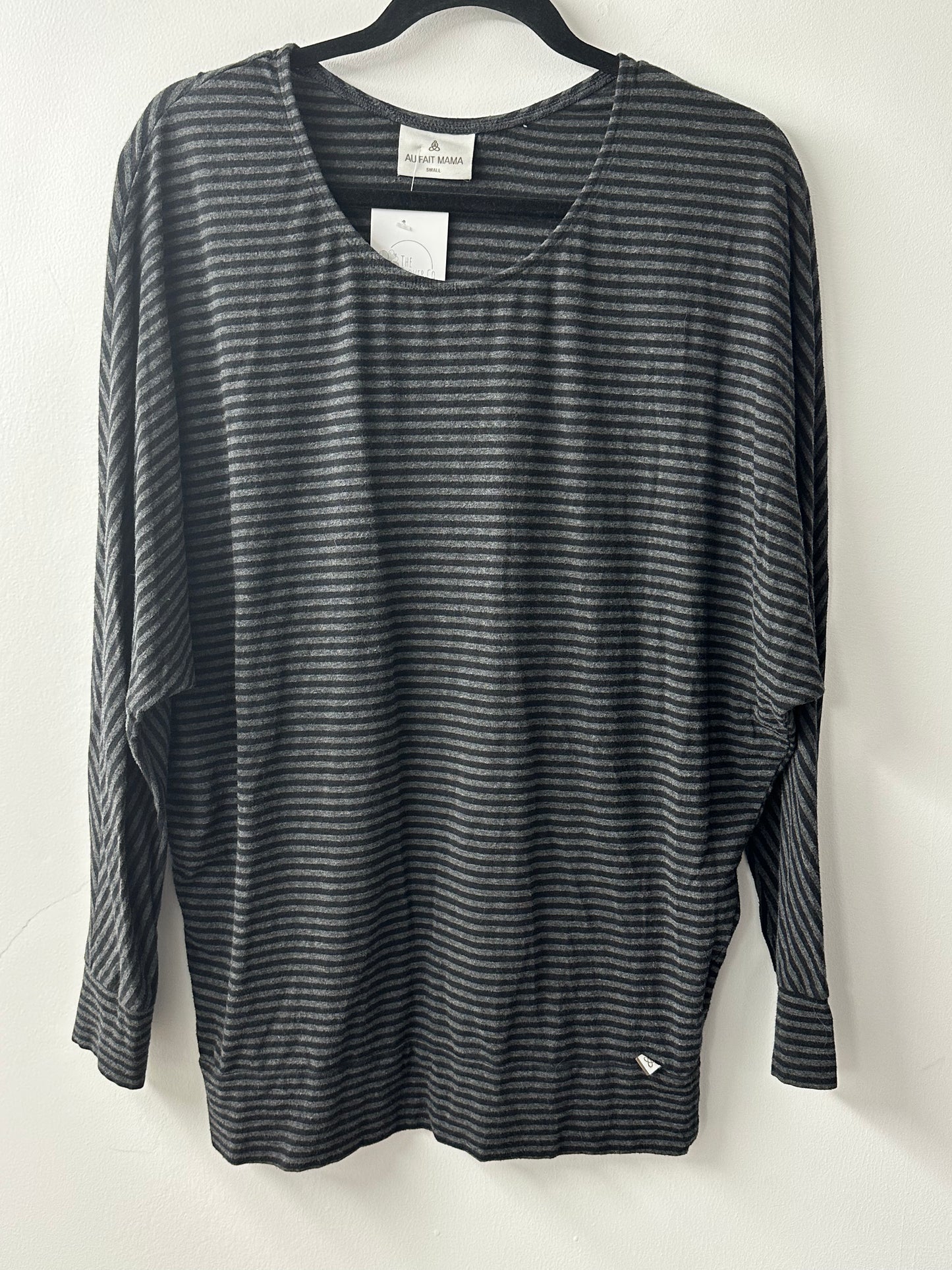 Au Fait Mama, Batwing shirt