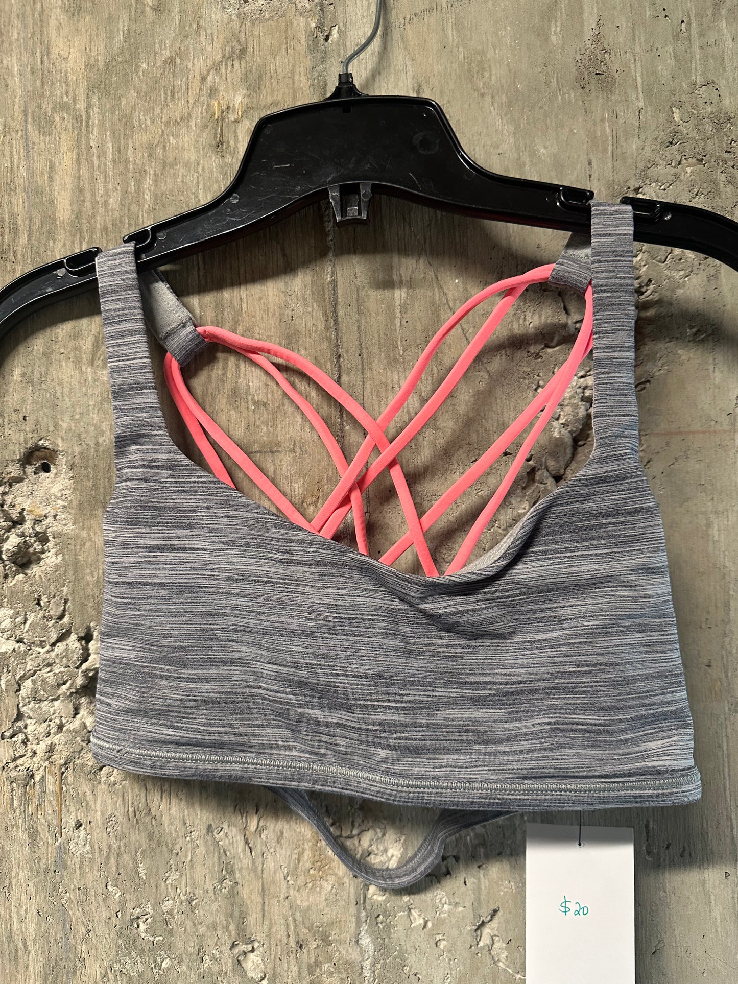 Lululemon Free to Be Bra Sz 8