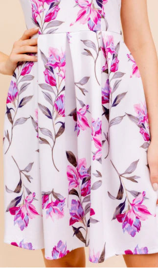 Sleeveless Pleated Floral Dress