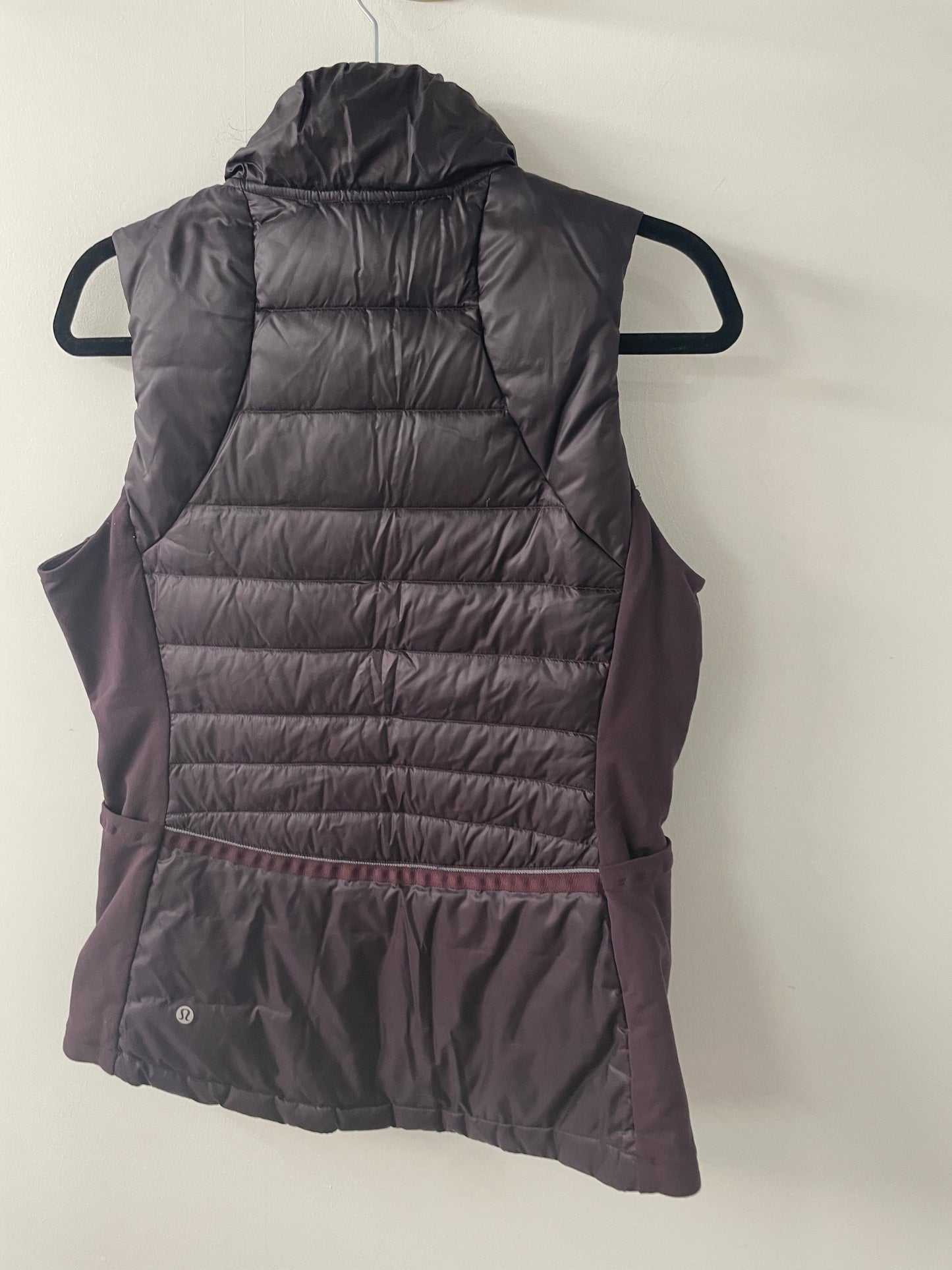 Lululemon Down For a Run Vest Sz 10