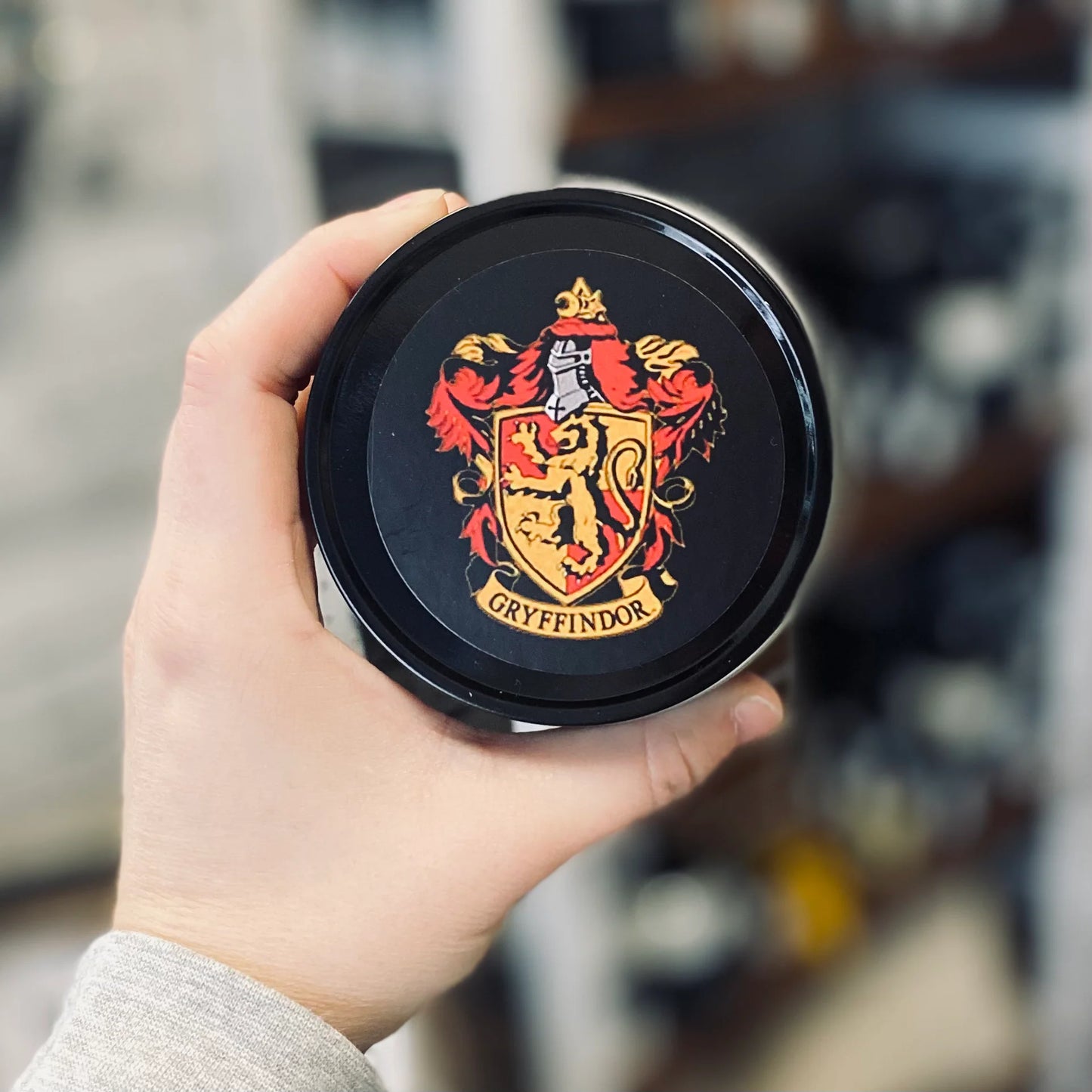 The Dusty Sparrow - Gryffindor House Candle