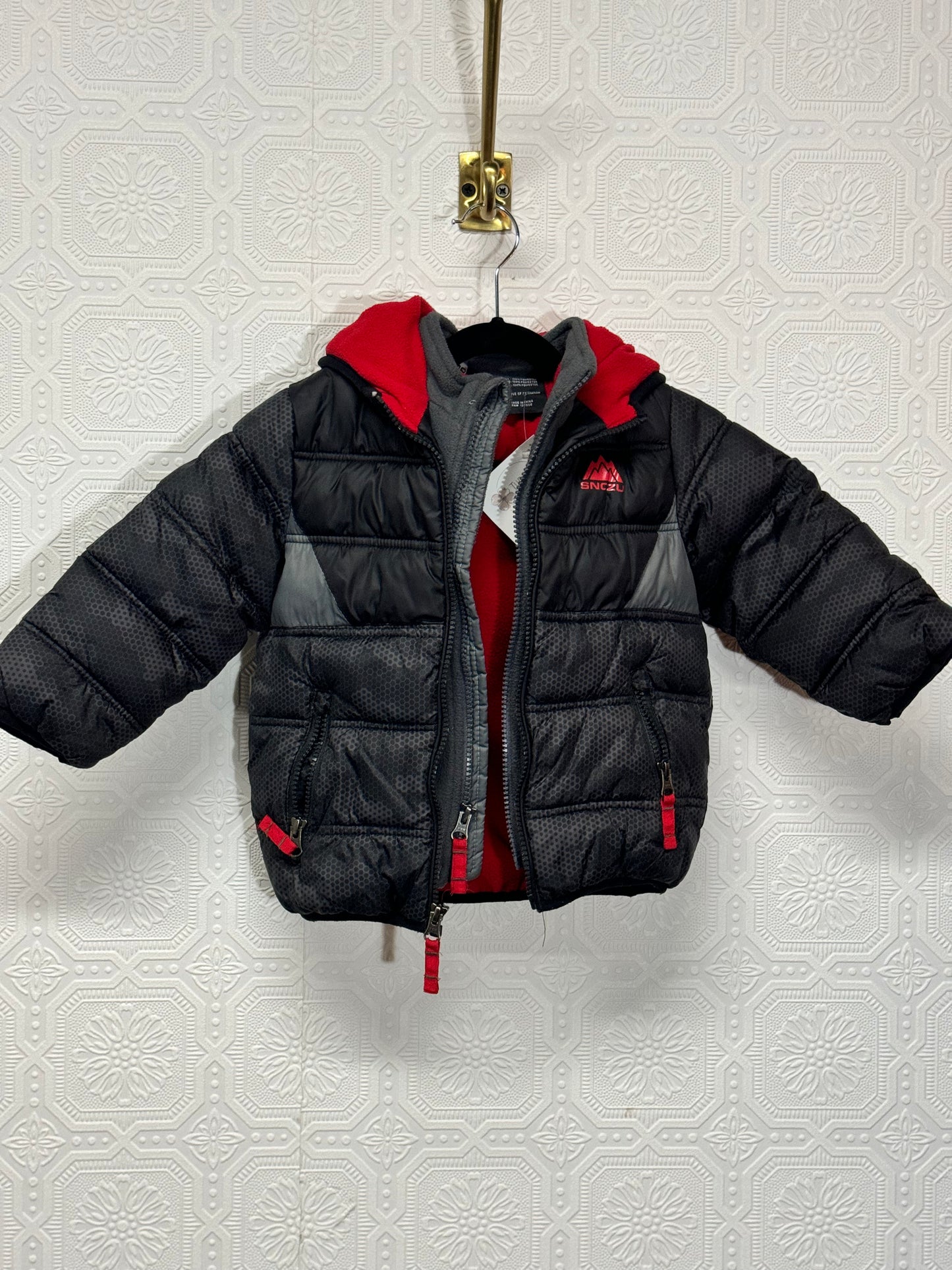 Snozu Boys winter coat - Size 2T