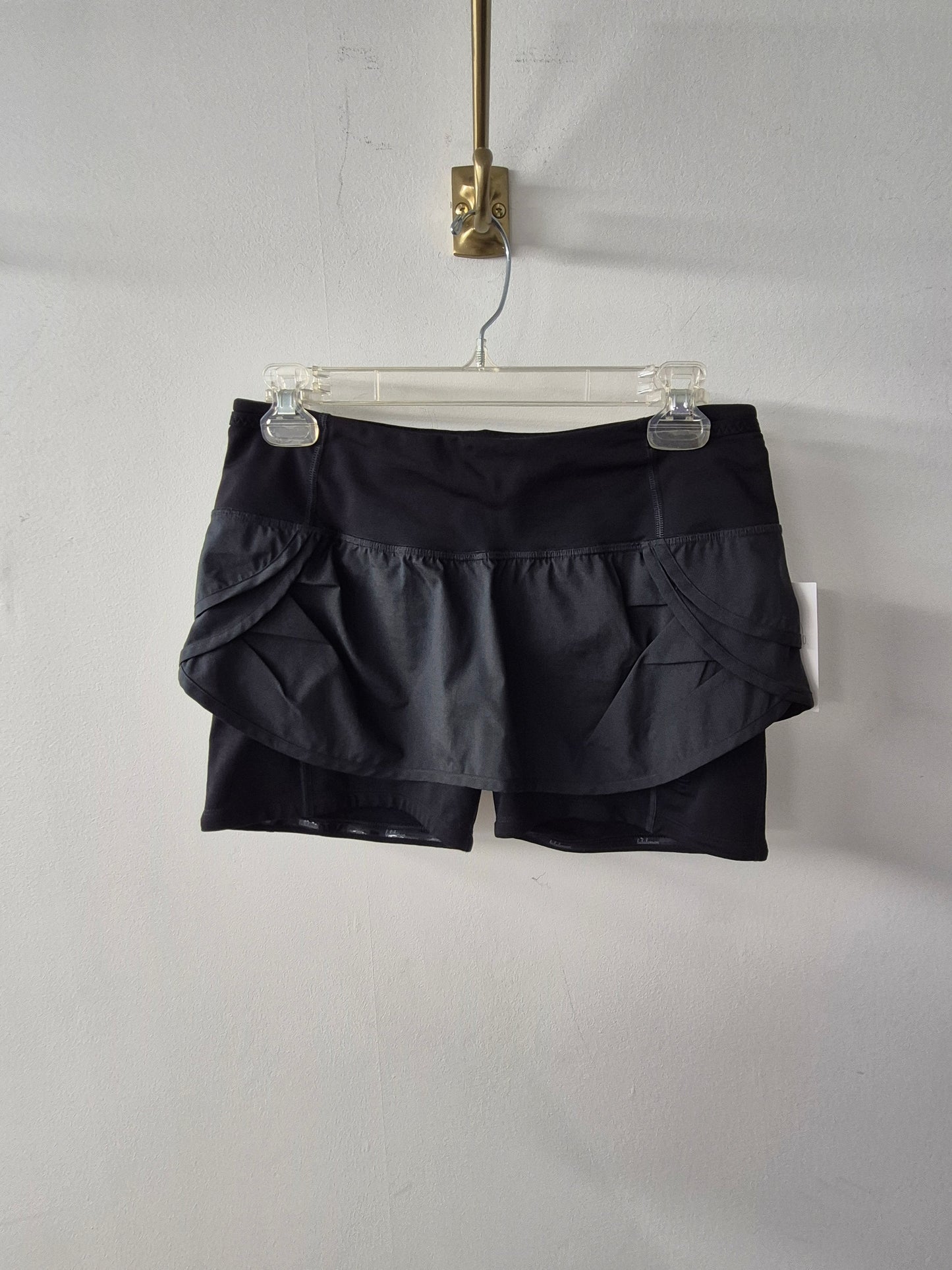Lululemon Run Speed Squad Skirt Size 6