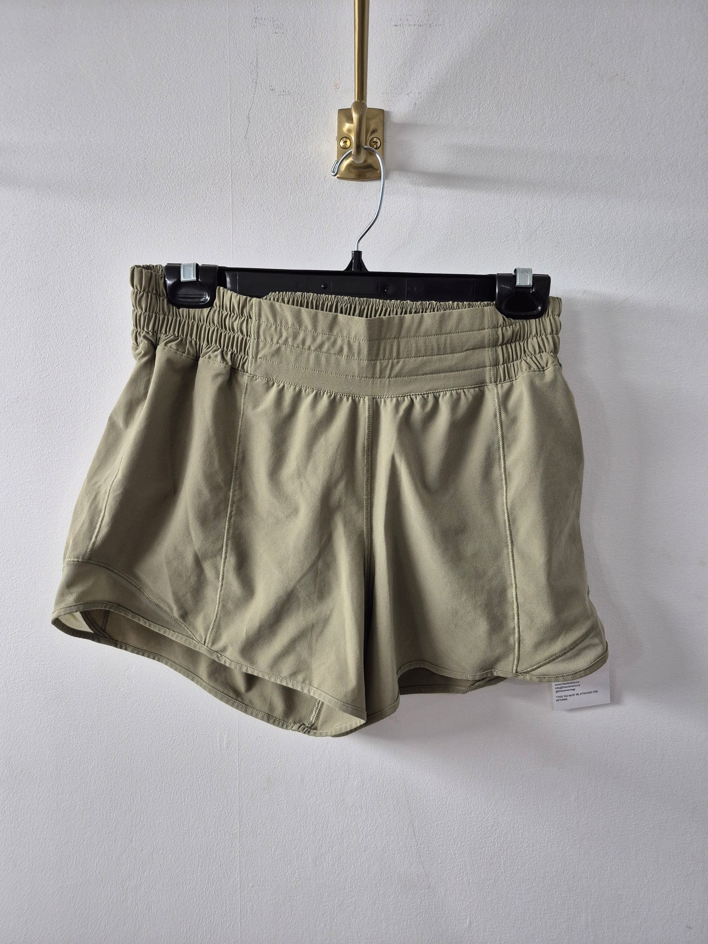 Lululemon Hotty Hot Short High-Rise Long 4" Size 6
