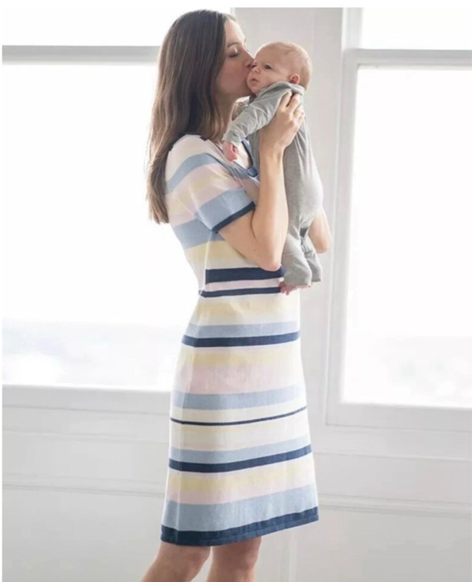 Seraphine Stripe Nursing Dress
- Discreet Zip Access Sz S NWT