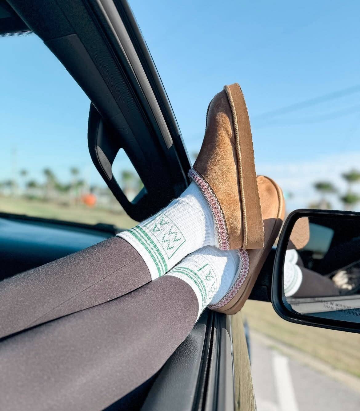 Ashco THE MAMA LABEL - Mama | Crew Socks: Navy