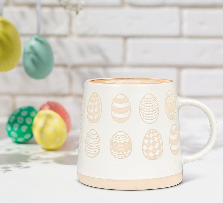 Wide Based Mug with Eggs