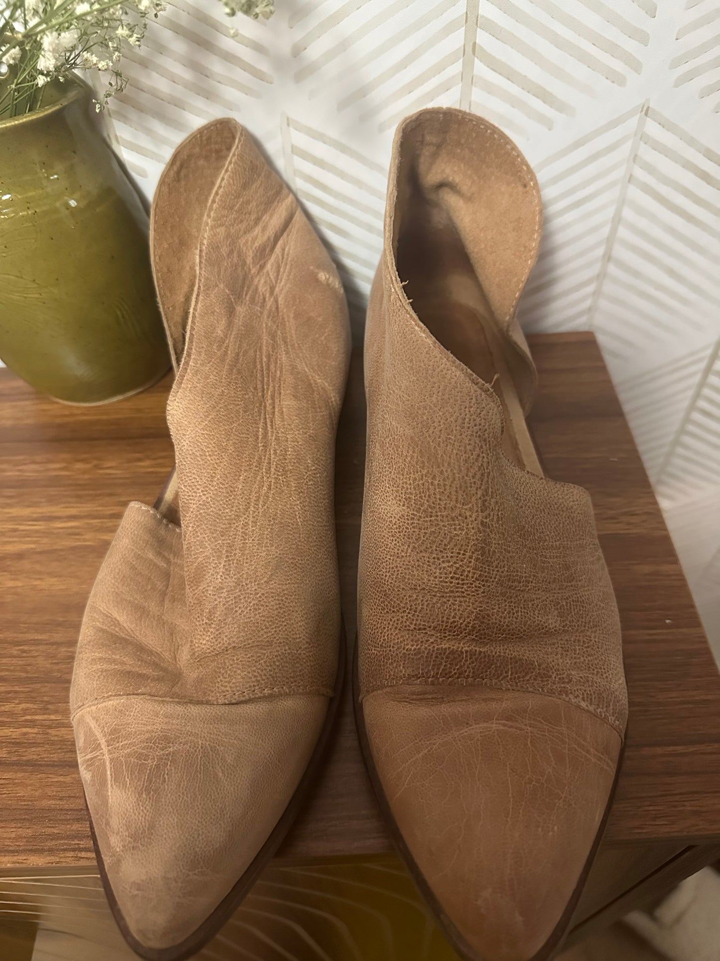 Free People Flats Sz 40