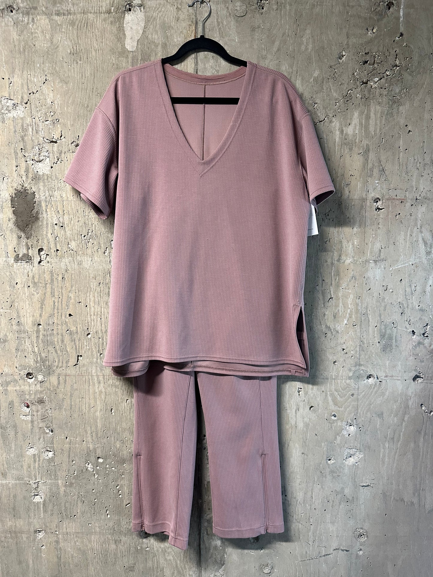 Lululemon Ribbed Softstreme Set Sz 10