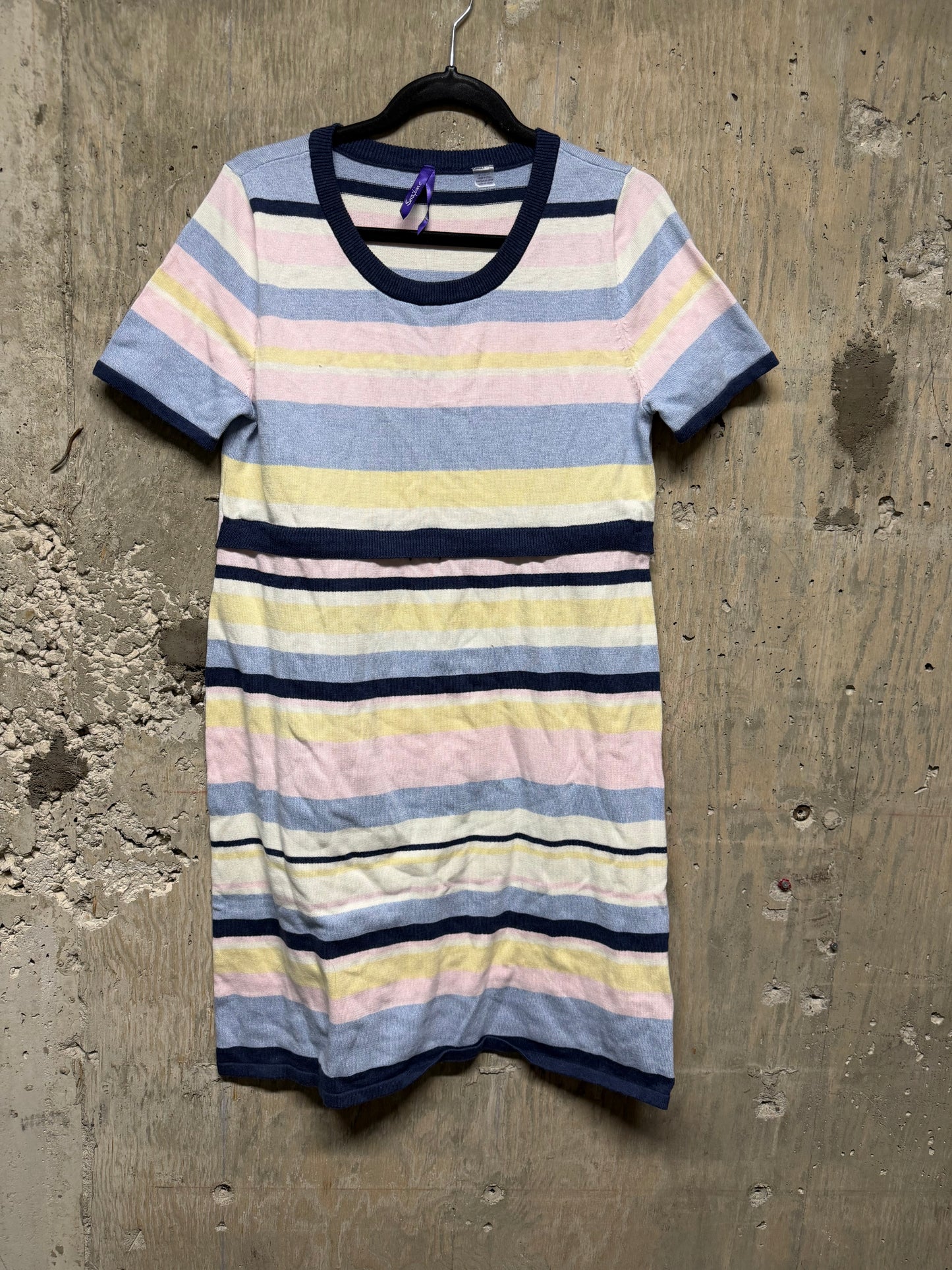 Seraphine Stripe Nursing Dress
- Discreet Zip Access Sz S NWT