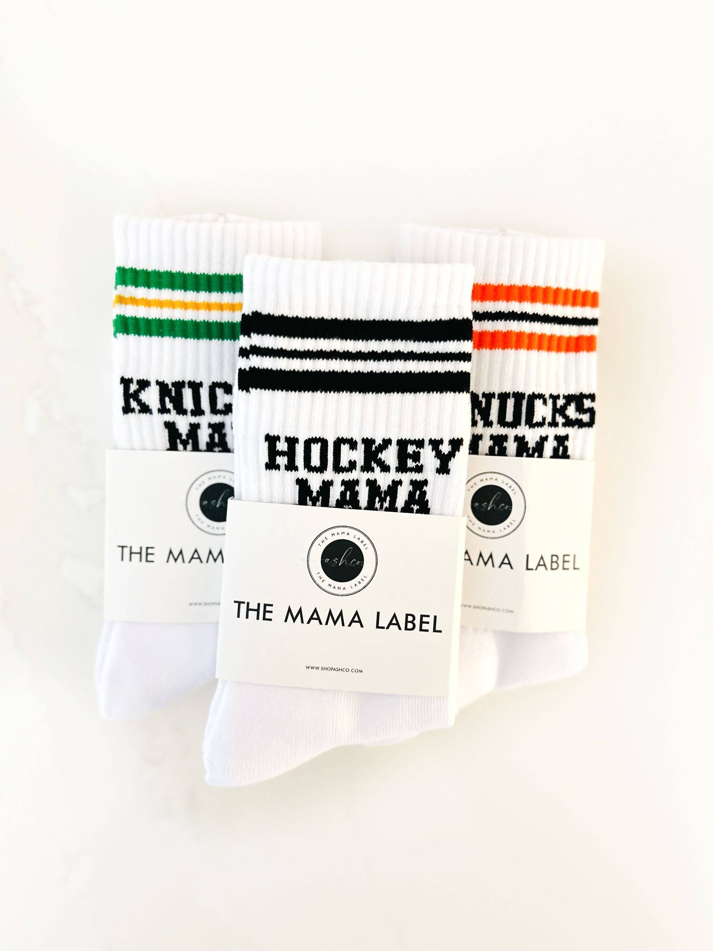 Ashco THE MAMA LABEL - Hockey Mama | Crew Socks: White
