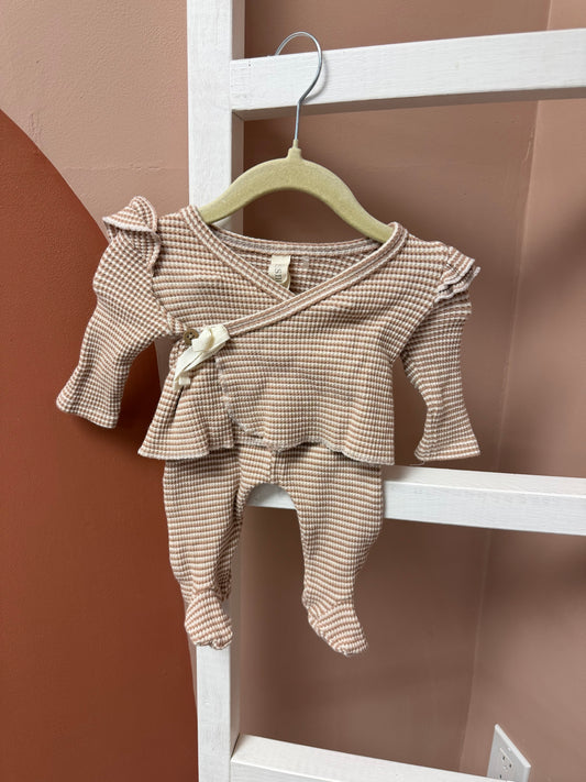 Snugs Two Piece Set - Size 0/3 Months