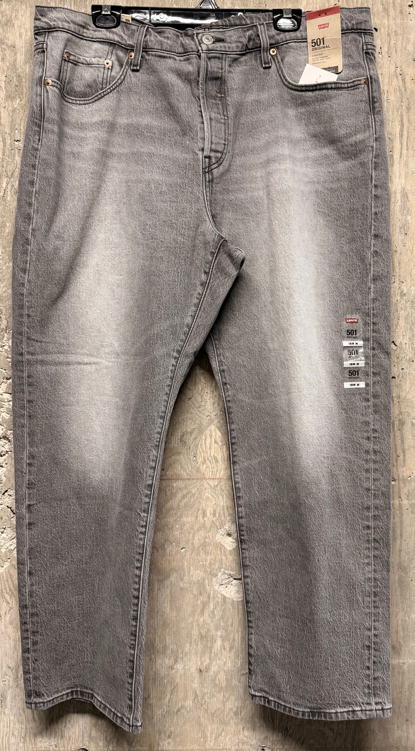 501® ORIGINAL FIT WOMEN'S JEANS (PLUS SIZE) Size 18