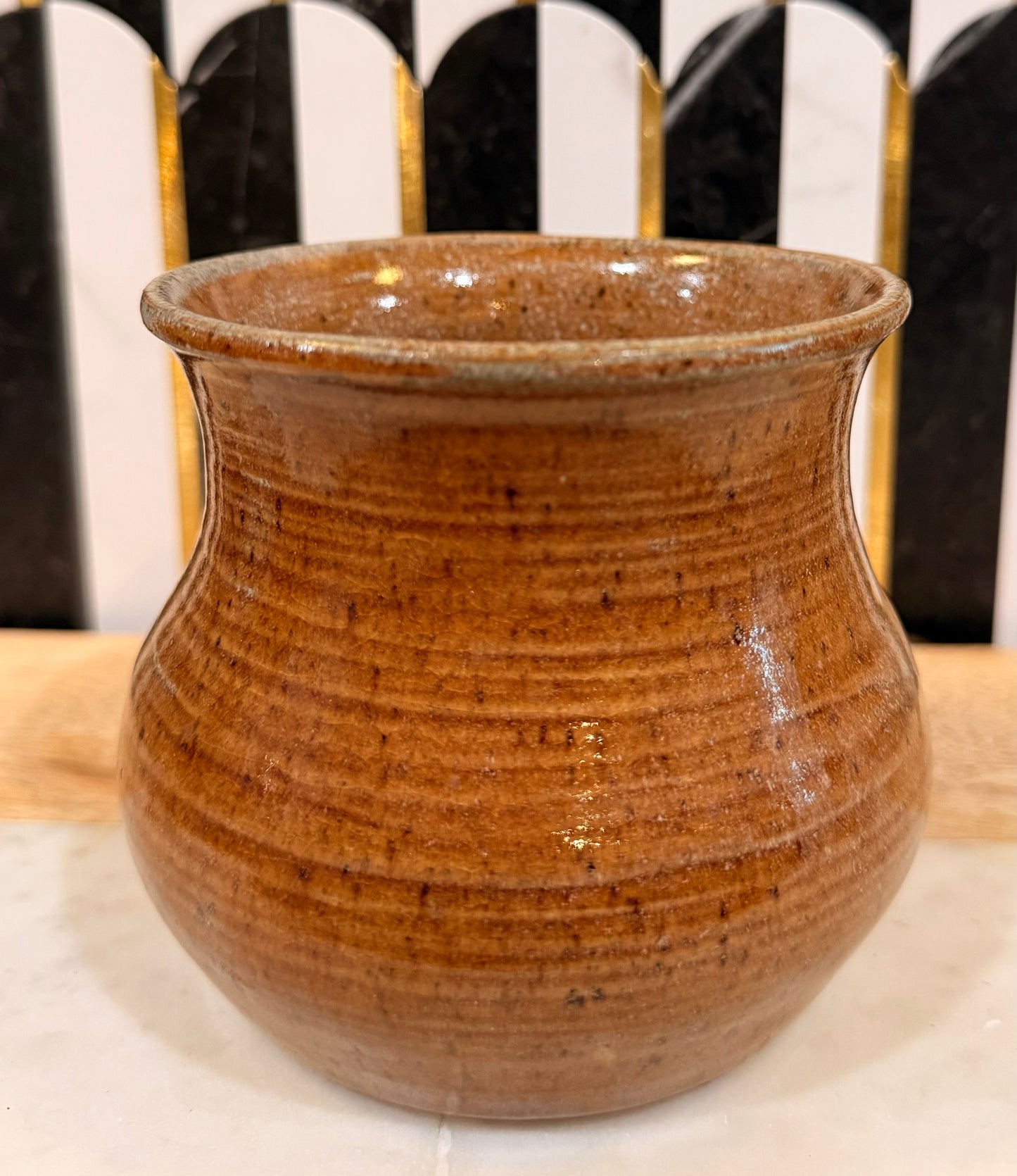 Pottery vase/sugar multi-use*