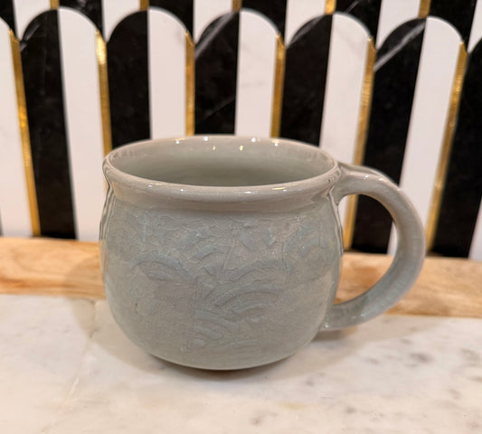 Pottery mug lovely blue pattern