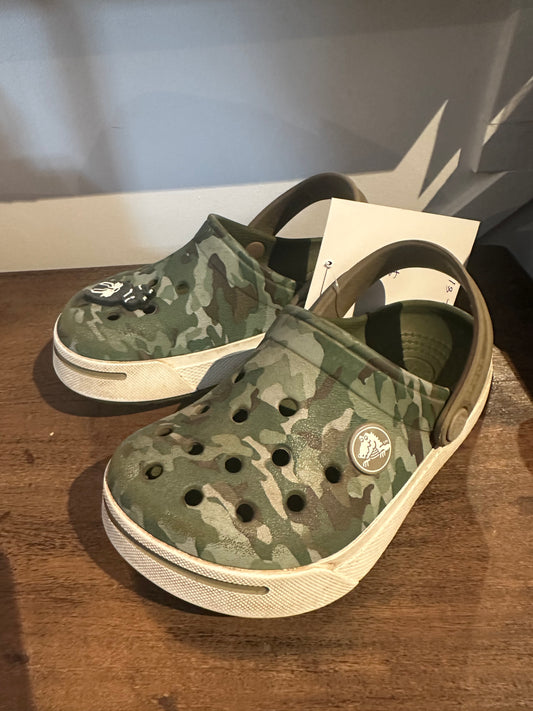 Toddler Crocs Sz 8/9