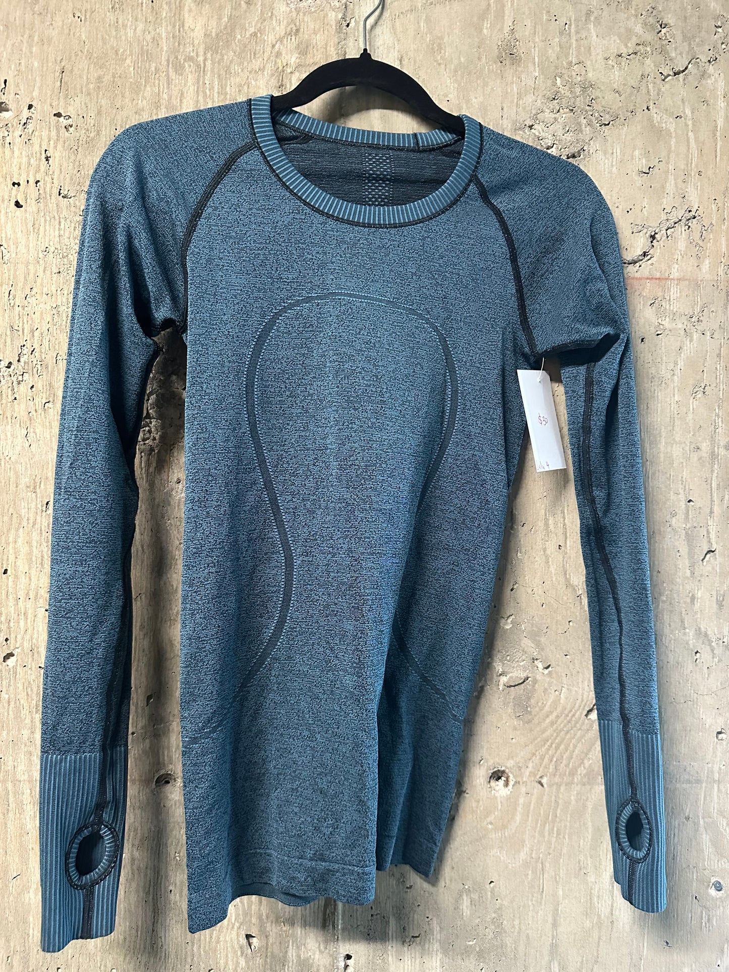 Lululemon Swiftly Tech Long Sleeve Crew Sz 2