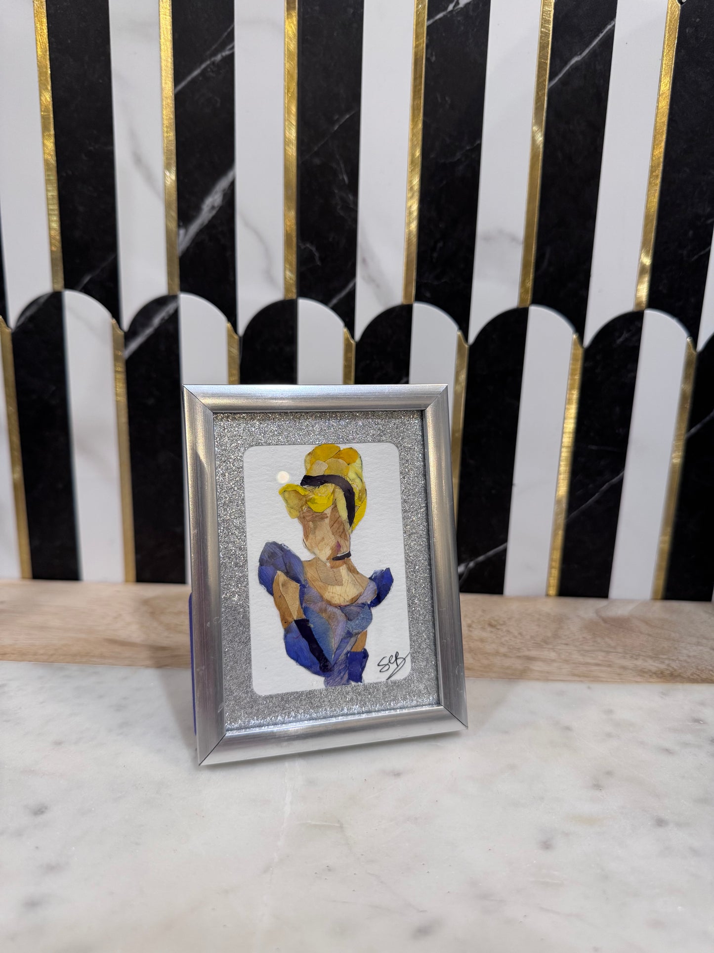 Floral Garden Art - Mini Princess