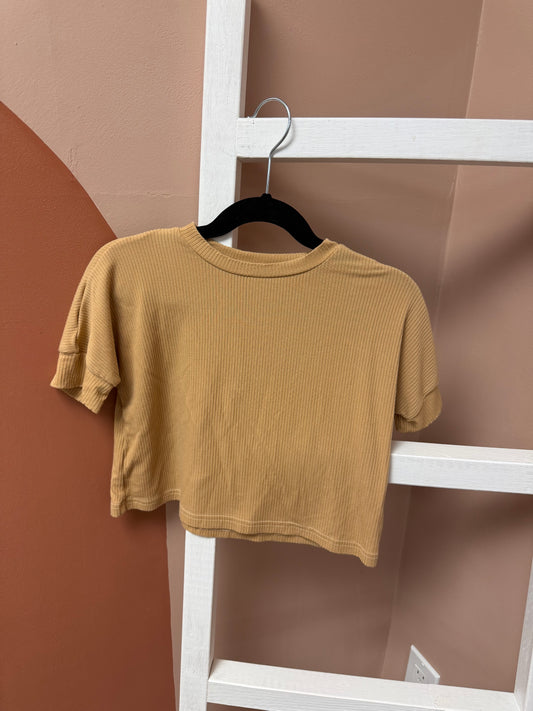 Belan.J Ribbed Tshirt - Size 4/5 Yr