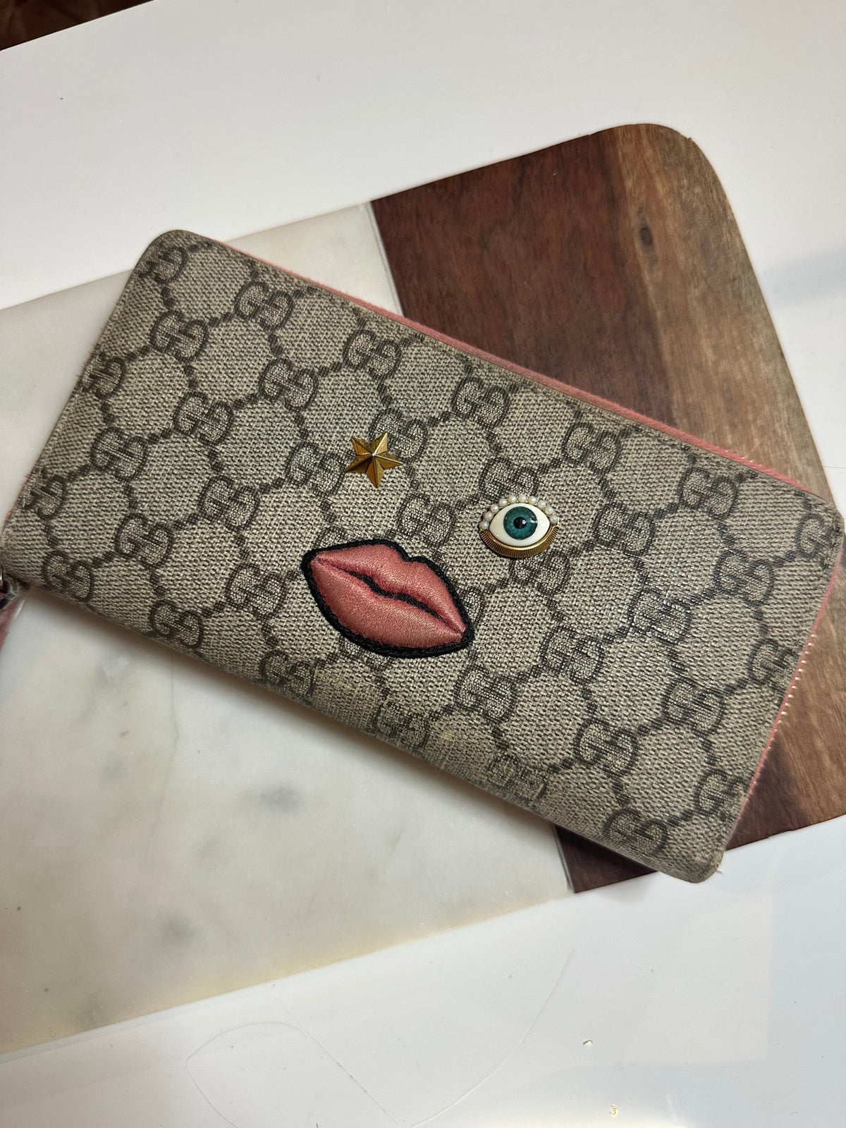 Gucci GG Supreme Monogram Face Zip Around Wallet