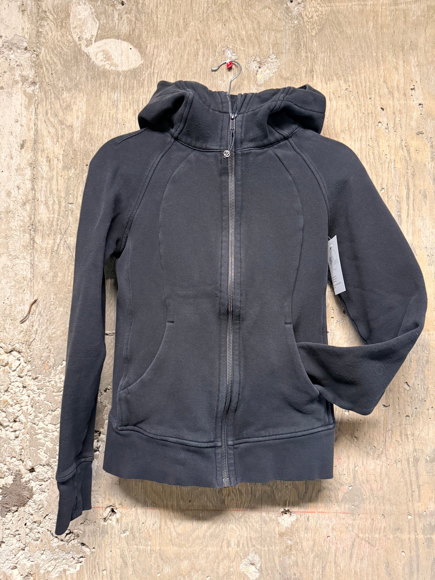 Lululemon scuba jacket size 4