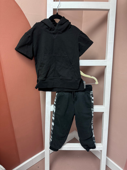 Little Bipsy Tshirt Sweat Suit - Size 4/5T