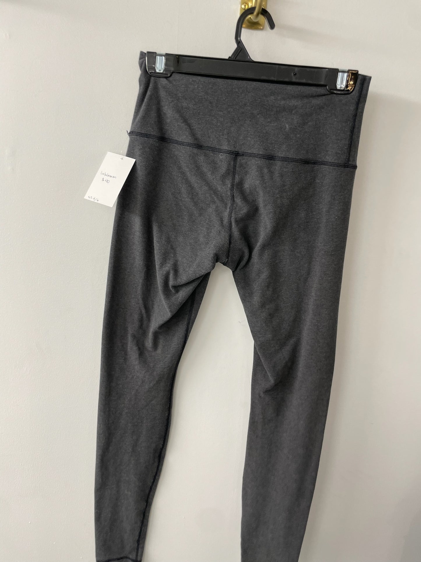 Lululemon-Wunder Under Pants Size 4/6