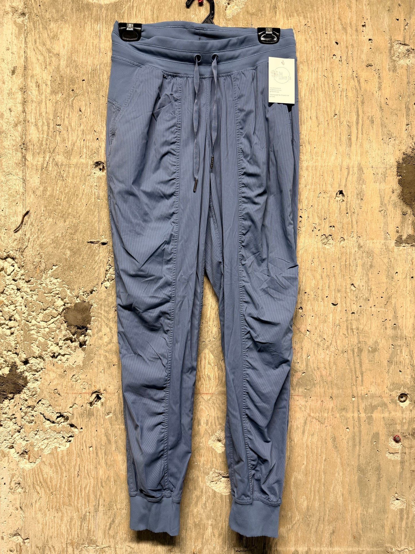 Dance Studio Mid-Rise Jogger
Full Length size 6
