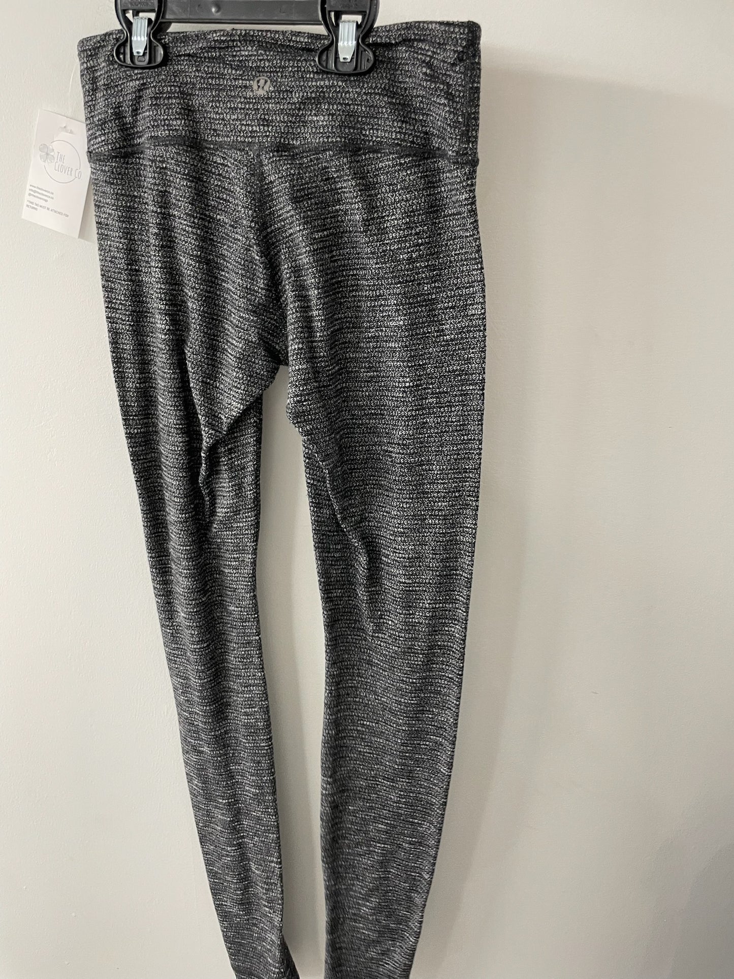 Lululemon-Wunder Under Pants Size 6