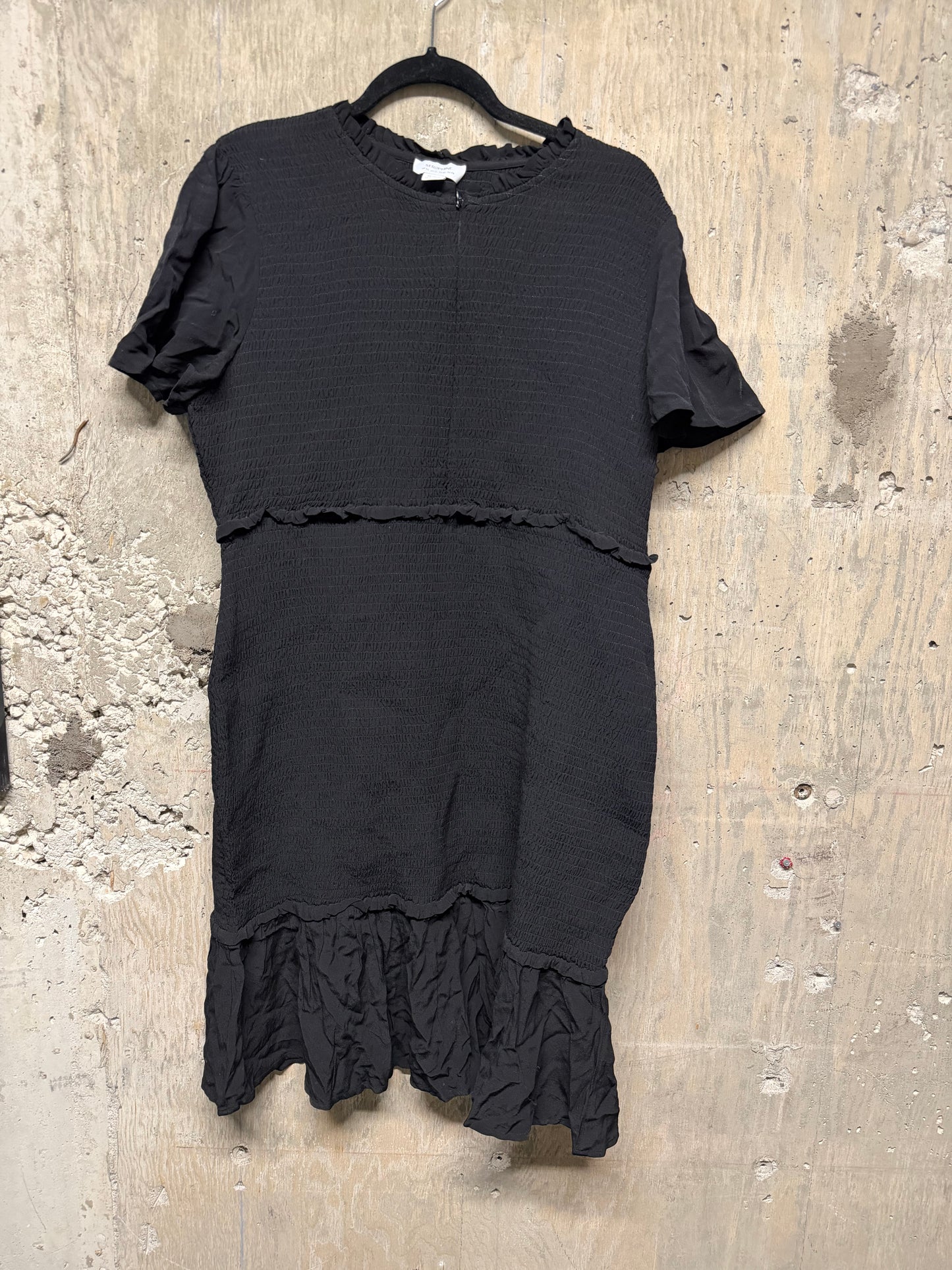 Seraphine Smocked Nursing Dress - Front Access - Sz 16 NWT