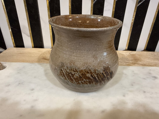Pottery vase/sugar multi-use*
