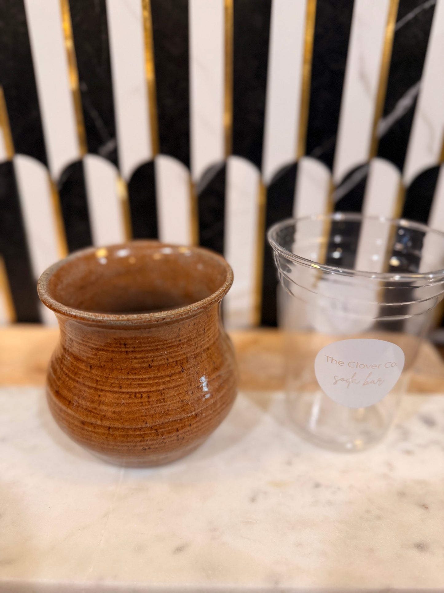 Pottery vase/sugar multi-use*