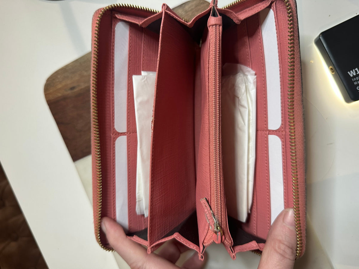 Gucci GG Supreme Monogram Face Zip Around Wallet