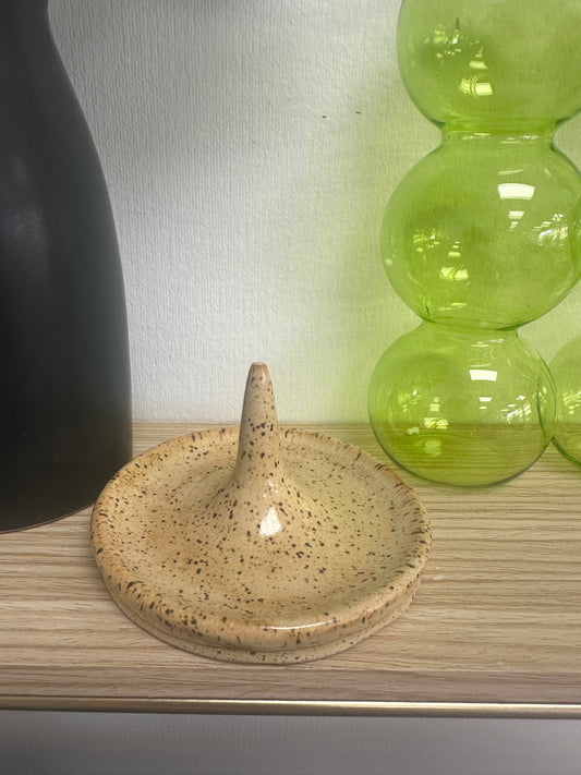 Tulie Pottery Ring Holder